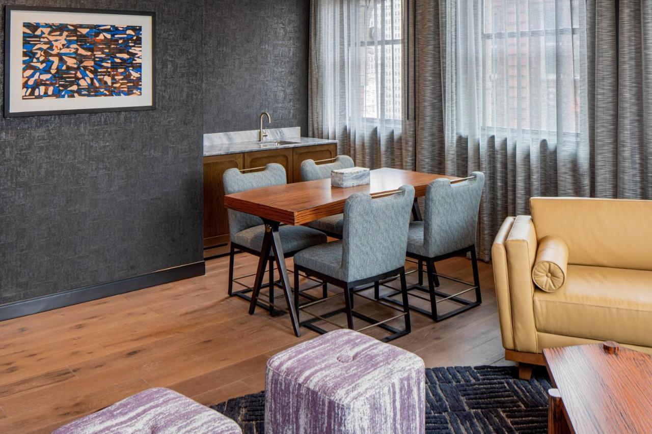 Hotel The Industrialist Hotel，匹兹堡，Autograph Collection